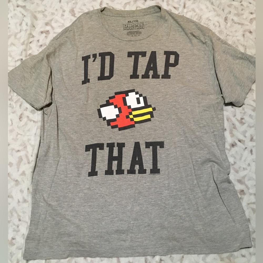 Grey t shirt